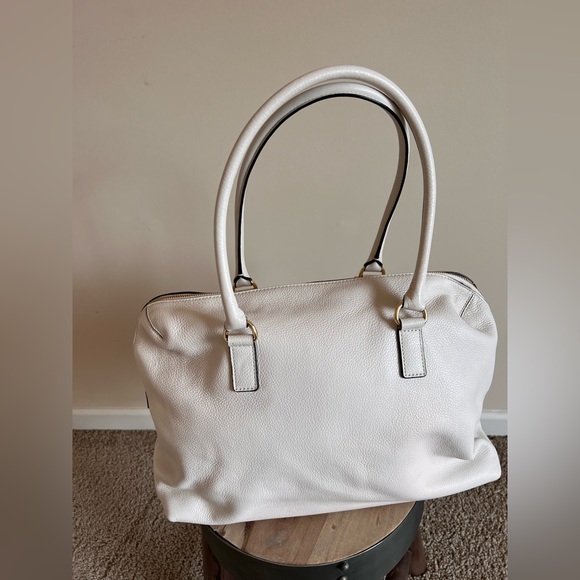 Michael Kors Large Bag - Picture 3 of 6